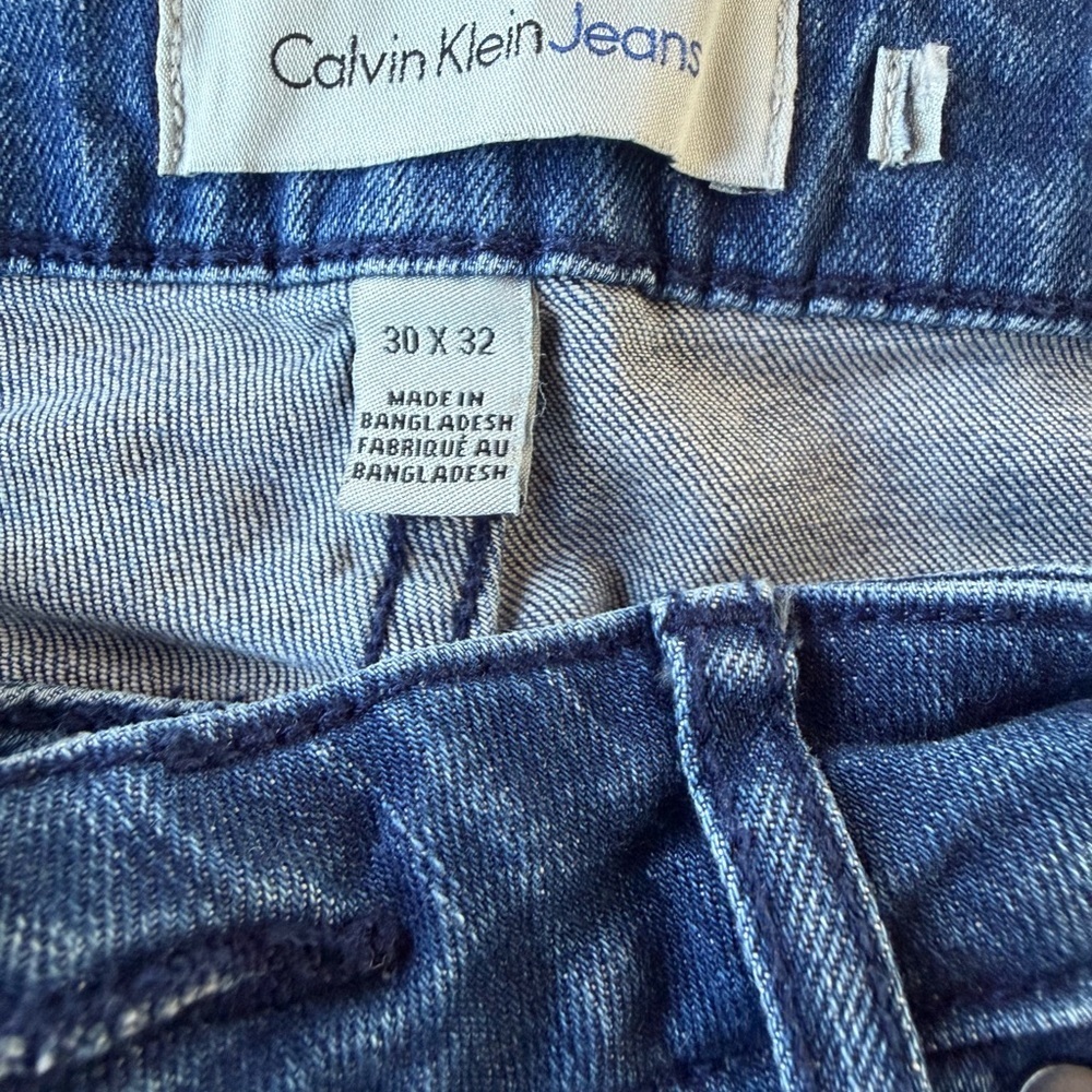 Calvin Klein Jeans Slim Fit Medium Wash Denim 30x32 - Picture 3 of 3